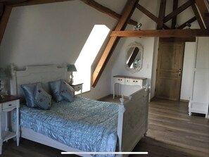 5 chambres, fer et planche à repasser, Wi-Fi gratuit, draps fournis