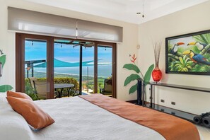 2 makuuhuonetta, tallelokero huoneessa, silitysrauta/-lauta