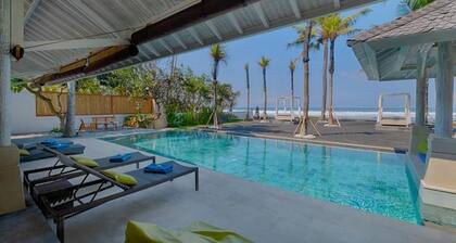 Saba 5BR stunning Private Beach Front + Hot Tub+Breaskfast AT