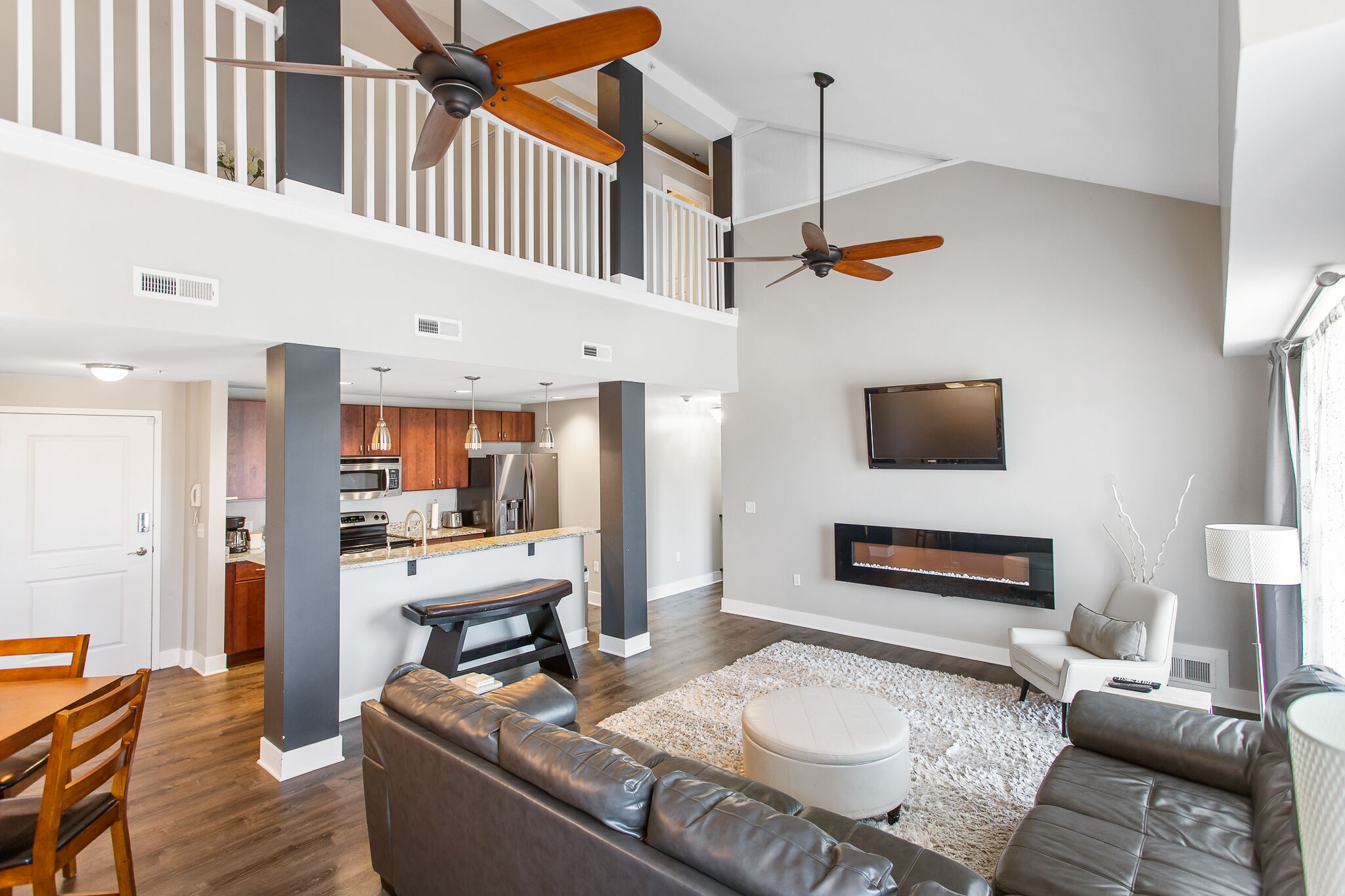NEAR DOWNTOWN LARGE CONDO Sleeps 8 ~ 4BR With Private Balconies ~ 3 Full Baths