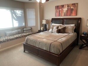 4 bedrooms, iron/ironing board, free WiFi, bed sheets - Scottsdale Home with large floor plan Private free heated Pool fire pit  (Scottsdale)
