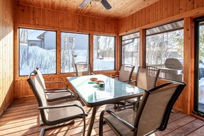 Dining - Luxury Lakeside Living with Sauna; Ski/Golf/Bike/Hike/Kayak (Biwabik)