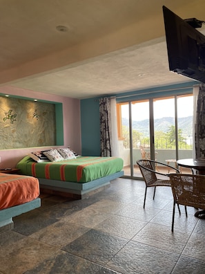 Superior Quadruple Room | In-room safe, desk, blackout drapes, iron/ironing board - Hotel Villas Paraiso (Valle de Bravo)