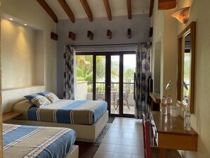 Standard Quadruple Room | In-room safe, desk, blackout curtains, iron/ironing board - Hotel Villas Paraiso (Valle de Bravo)