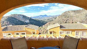 Outdoor dining - Magnificent quiet apartment close to everything with swimming pool. (Benitachell)