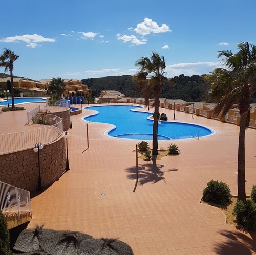 Magnífico apartamento tranquilo cerca de todo con piscina.