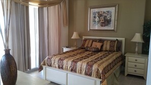 4 Schlafzimmer, Bügeleisen/Bügelbrett, kostenloses WLAN, Bettwäsche