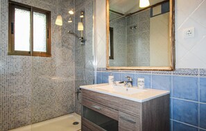 Shower - Cozy home in Frigiliana (Frigiliana)