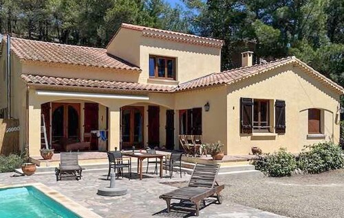 Lovely home in Roquebrun with kitchen