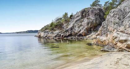 Beautiful home in Søndeled