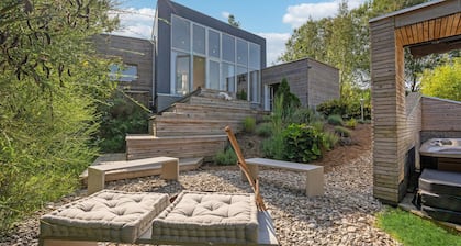 Nice home in Ebeltoft with kitchen