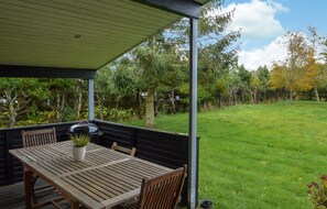 Outdoor dining - 3 bedroom pet friendly home in Brovst (Brovst)