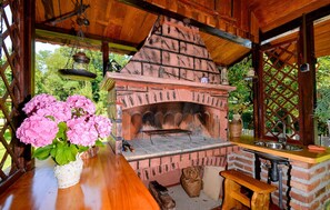 Property grounds - Gorgeous home in Kupljenovo (Kupljenovo)