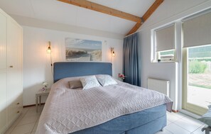 4 bedrooms, free WiFi