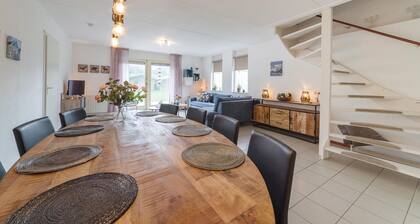 Awesome home in Wemeldinge with sauna