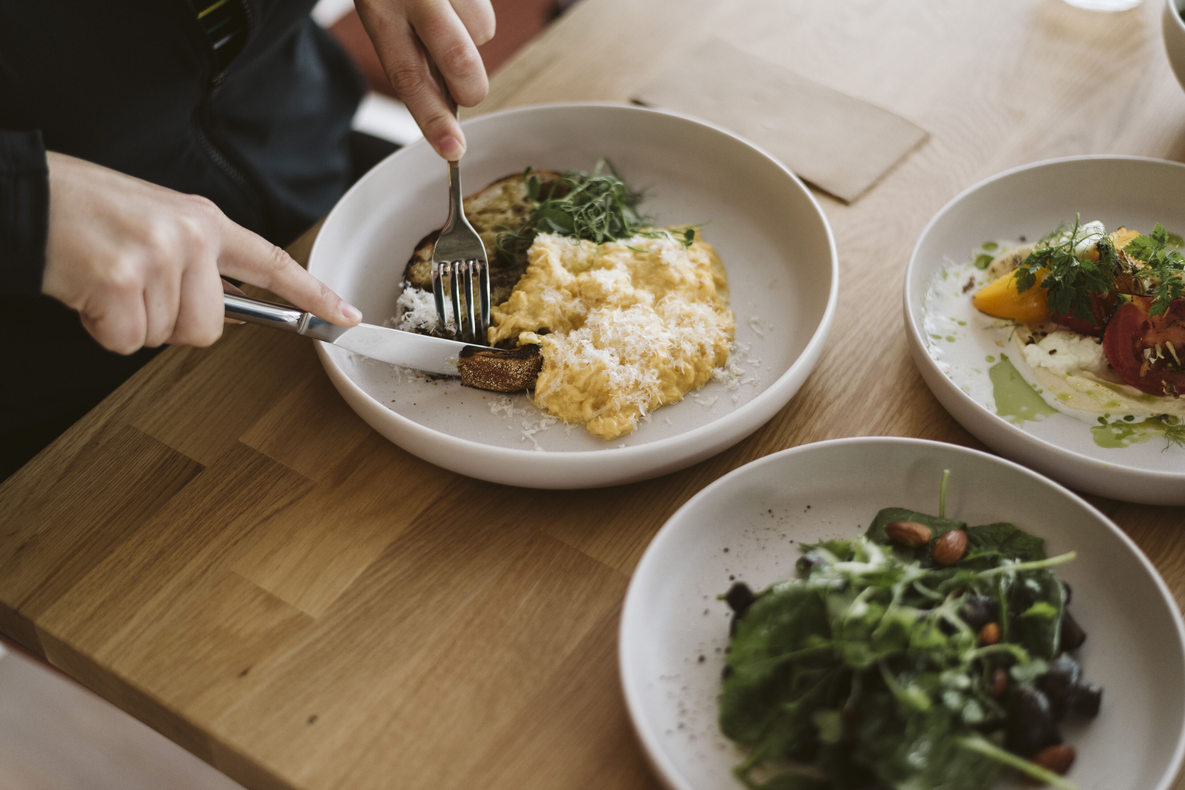 daily cooked-to-order breakfast for a fee
