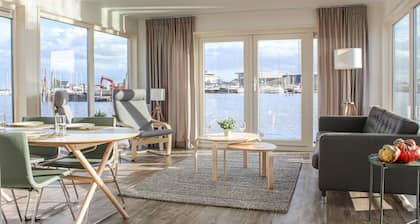 Cozy ship in Aalsmeer with WiFi