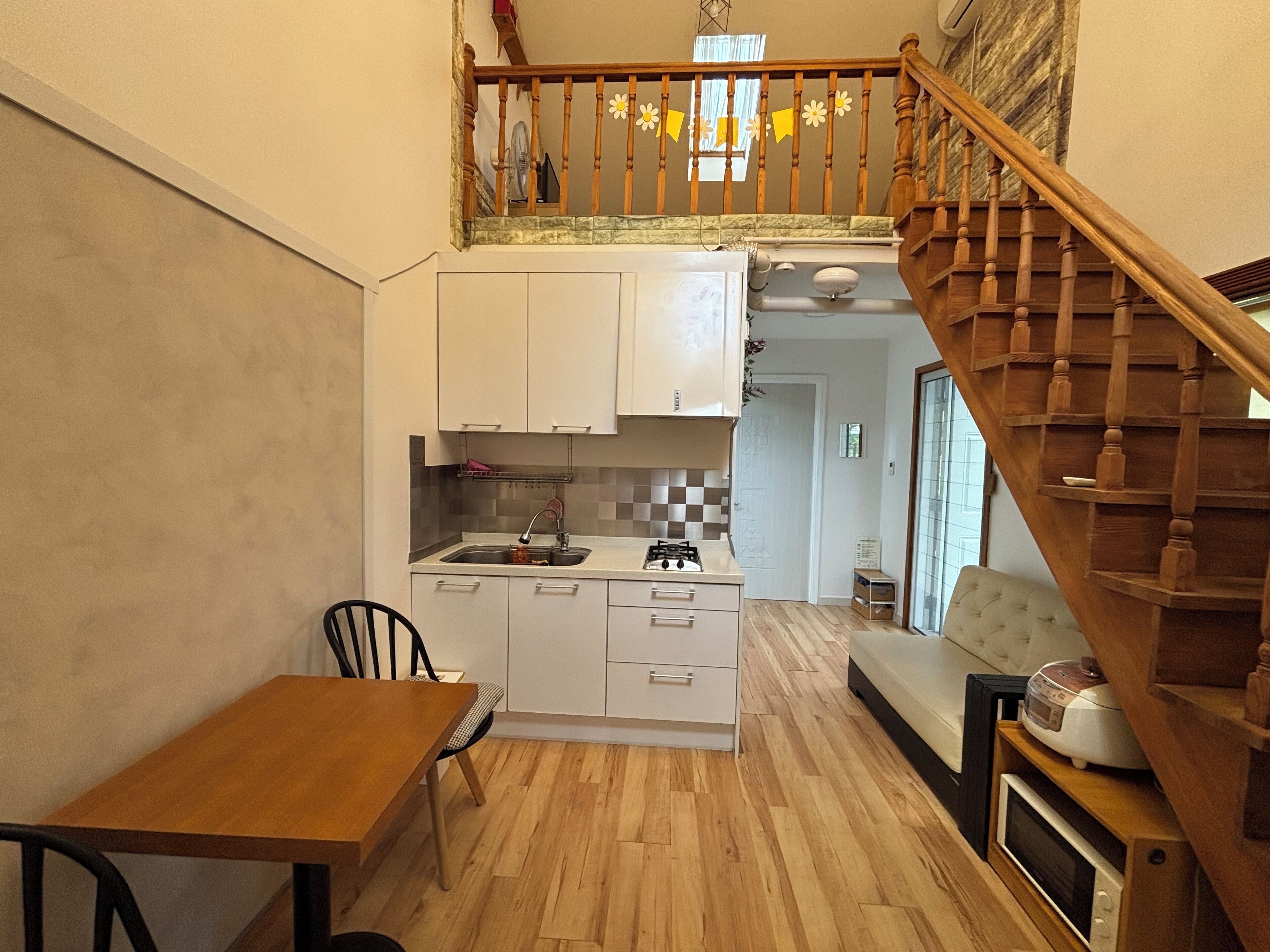 Maisonette, 2 Schlafzimmer (Winter) | Wohnbereich | 25-Zoll-Flachbildfernseher mit Kabelempfang, Fernseher, Pay-TV