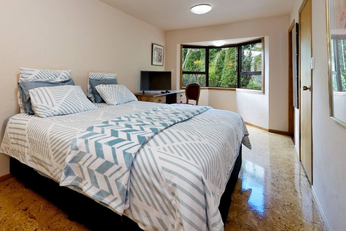 Habitación doble, 1 cama King size, vista al jardín | Insonorización y wifi gratis