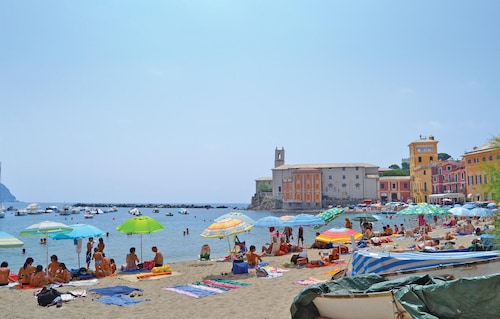 Amazing apartment in Chiavari with WiFi