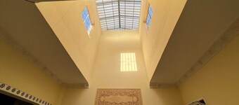 Top quality home at a top price Hostcom