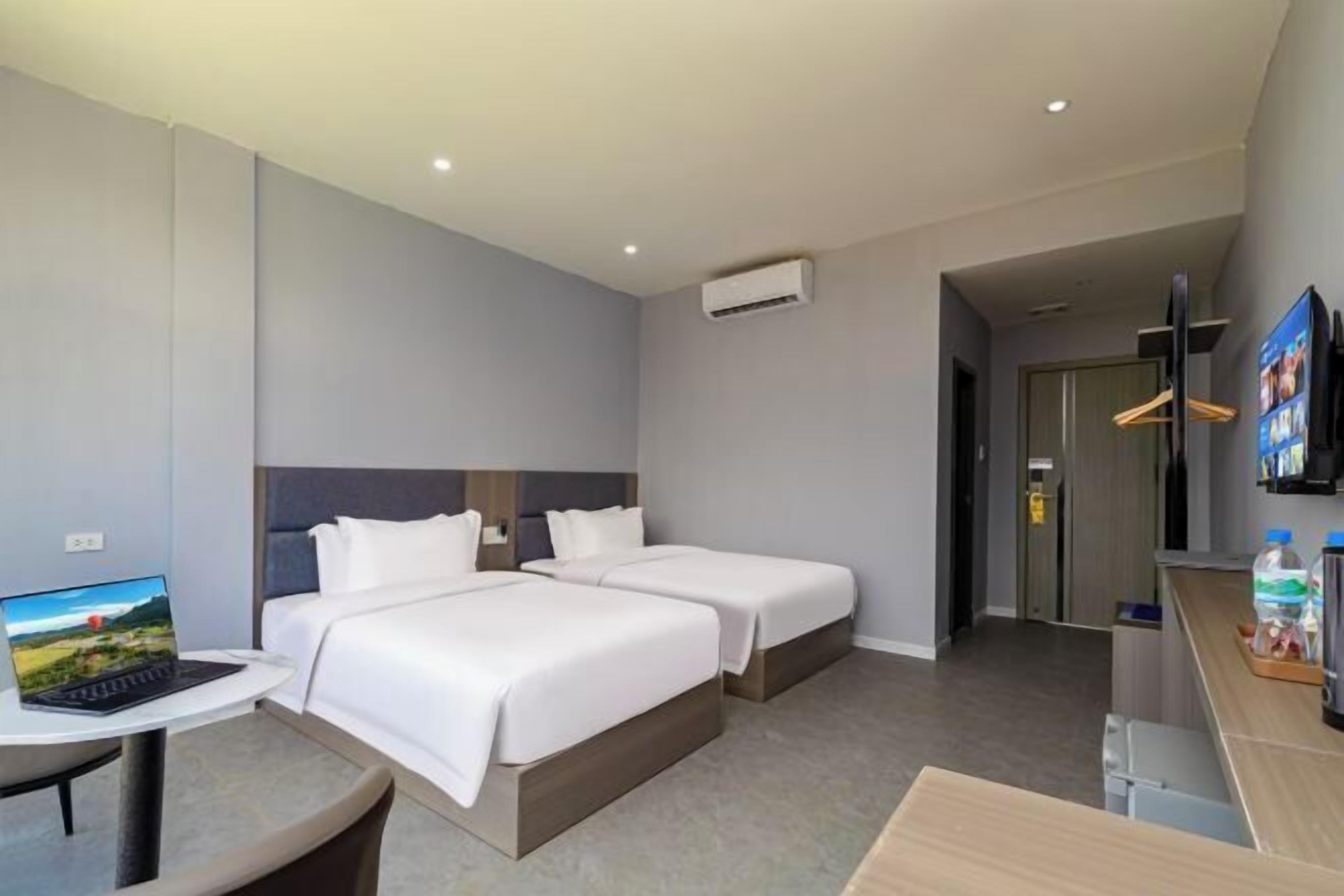 Premium bedding, desk, free WiFi, bed sheets