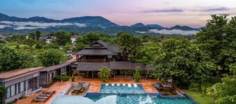 Lisha Grand Hotel