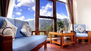 Flat-screen TV - Lisha Grand Hotel (Vang Vieng)
