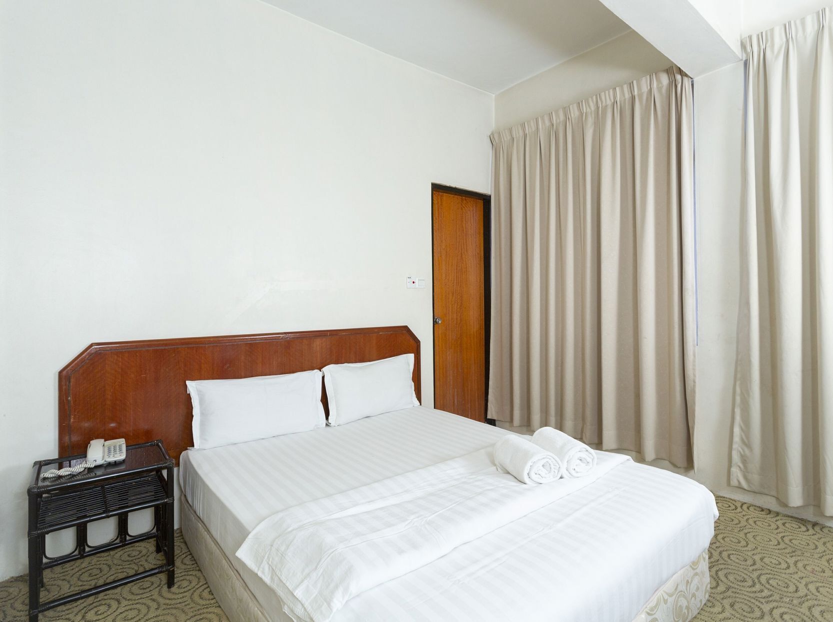 Bureau, accès au Wi-Fi (inclus)