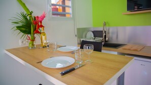 Dining - Vwal o van residence, nearby beach (Sainte-Anne)