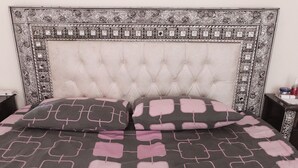 Interior - makdi backpacker (Islamabad)