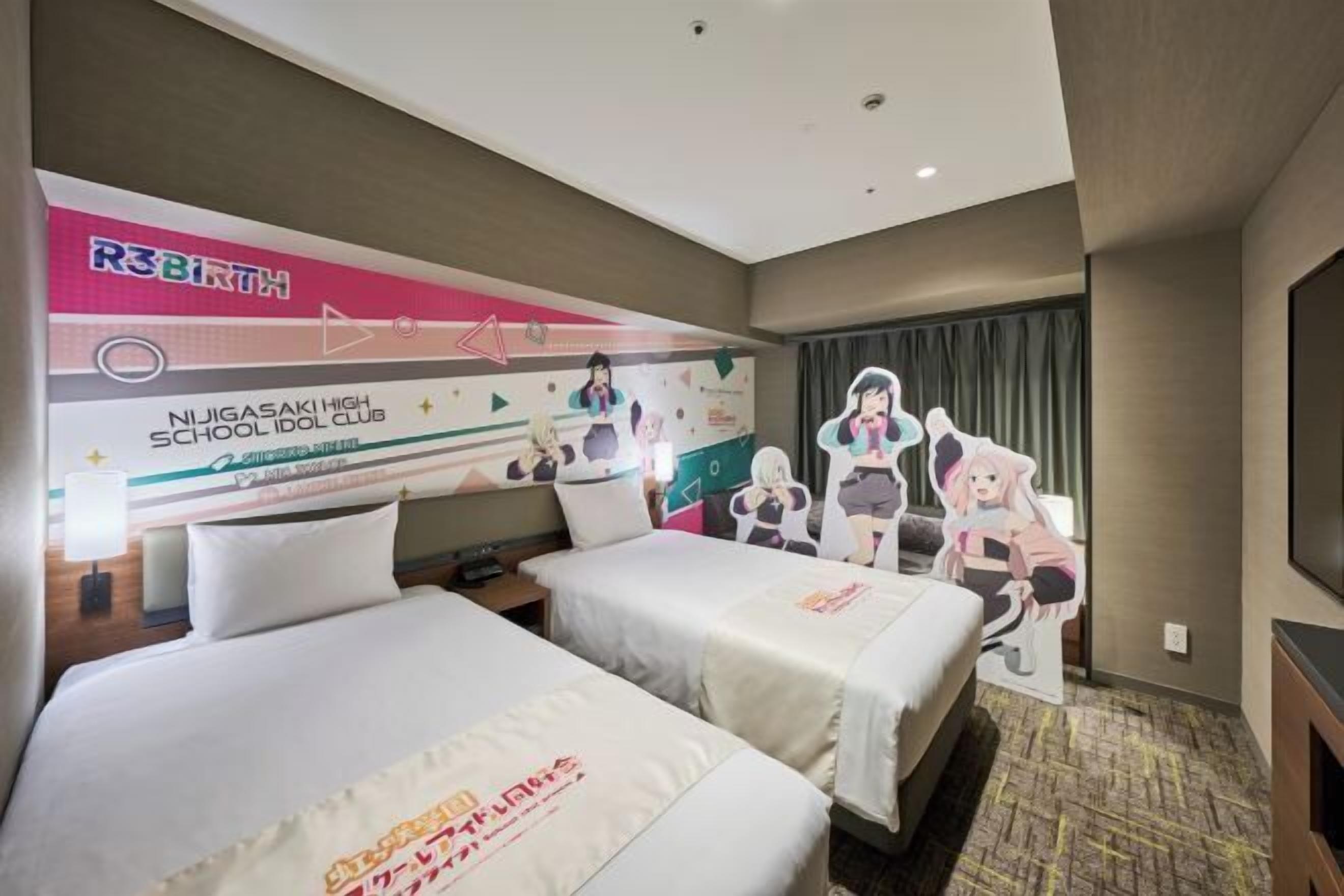 Daunenbettdecken, Zimmersafe, Schreibtisch