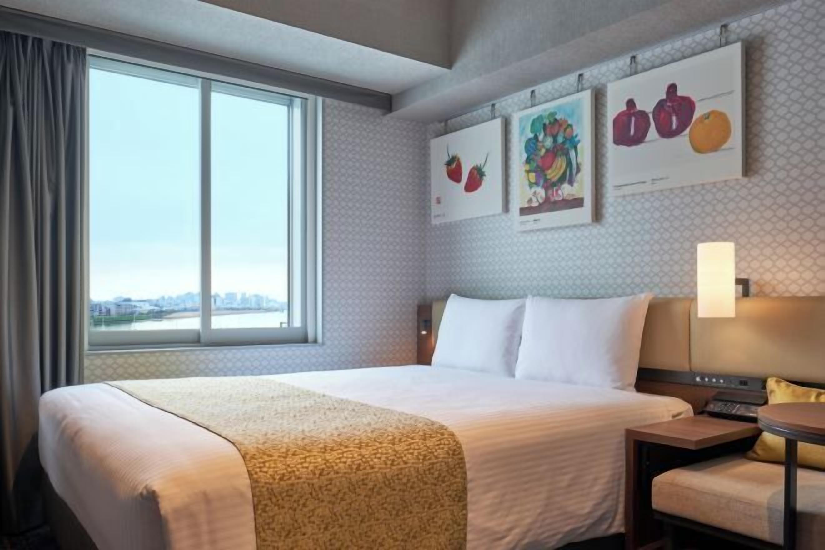 Daunenbettdecken, Zimmersafe, Schreibtisch