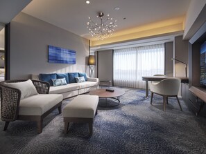 Daunenbettdecken, Zimmersafe, Schreibtisch