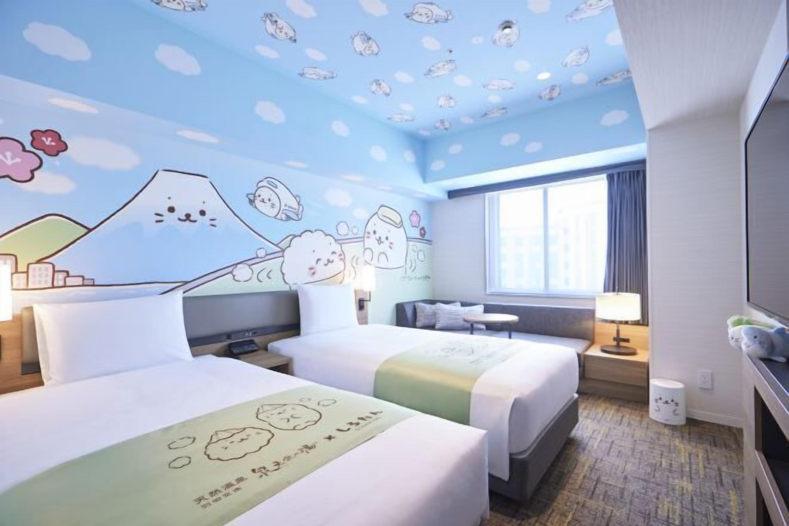 Down duvets, in-room safe, desk, laptop workspace