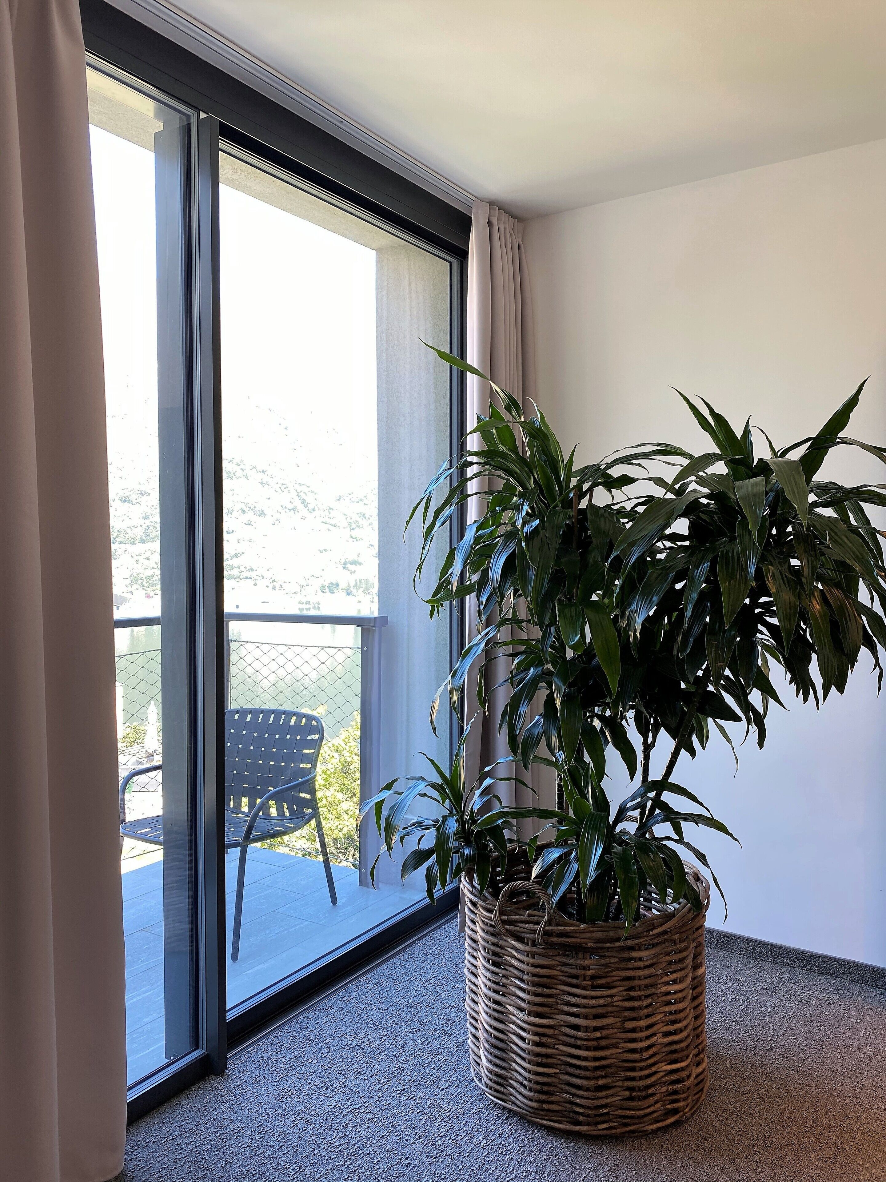 comfort double room, lake view | balcony