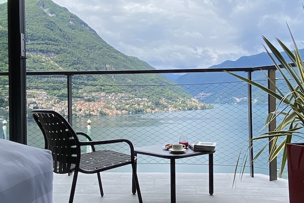 Dobbeltrom – deluxe, utsikt mot innsjø | Utsikt fra balkong