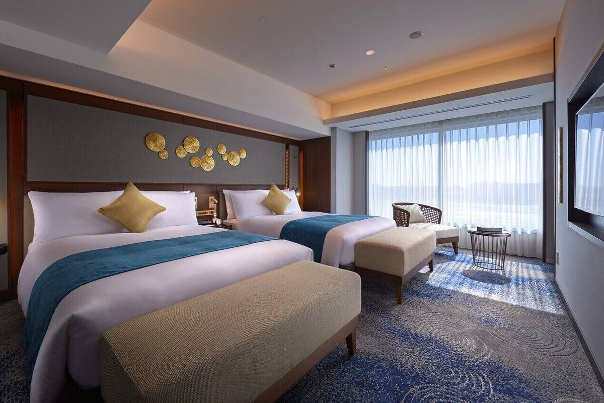 Down duvets, minibar, in-room safe, desk