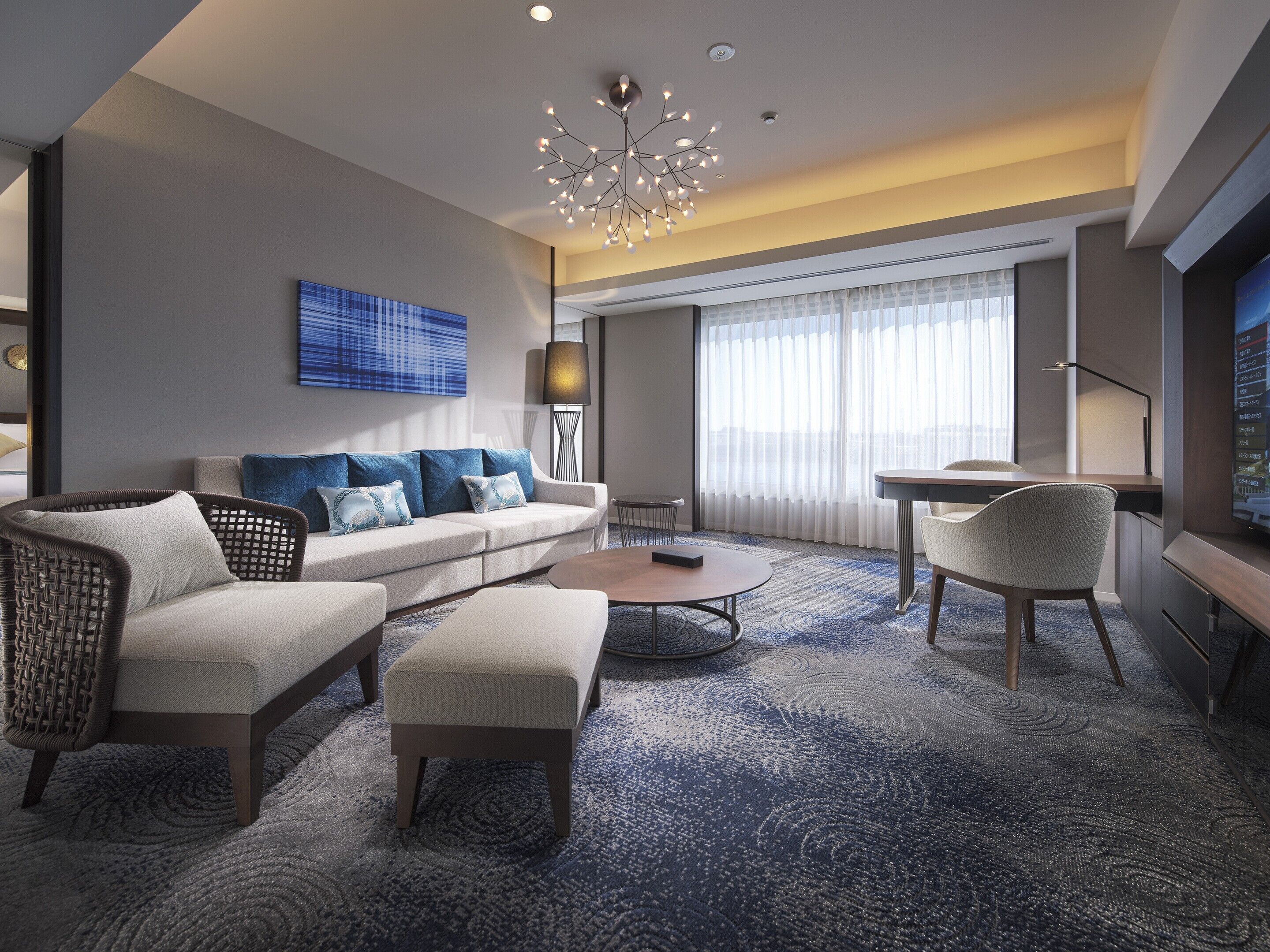 Couette en duvet d'oie, minibar, coffres-forts dans les chambres, bureau