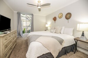 1 habitación, tabla de planchar con plancha, cuna de viaje y wifi 