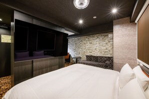 Executive-Zimmer, 1 King-Bett | Daunenbettdecken, Schreibtisch, laptopgeeigneter Arbeitsplatz