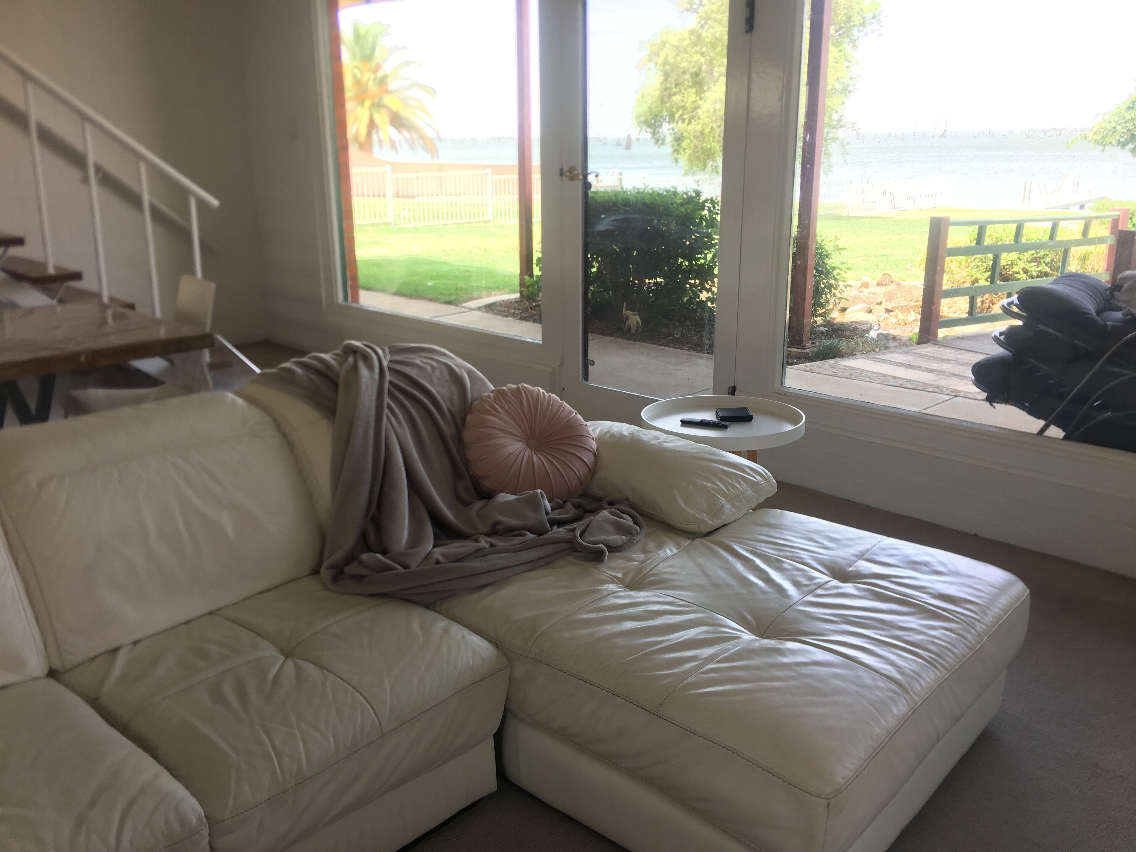 Smart-tv, een open haard, Netflix en streamingdiensten