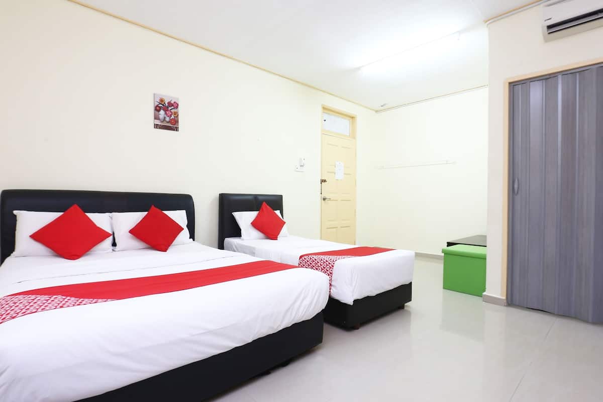 Superior Suite | 1 bedroom, free WiFi, bed sheets