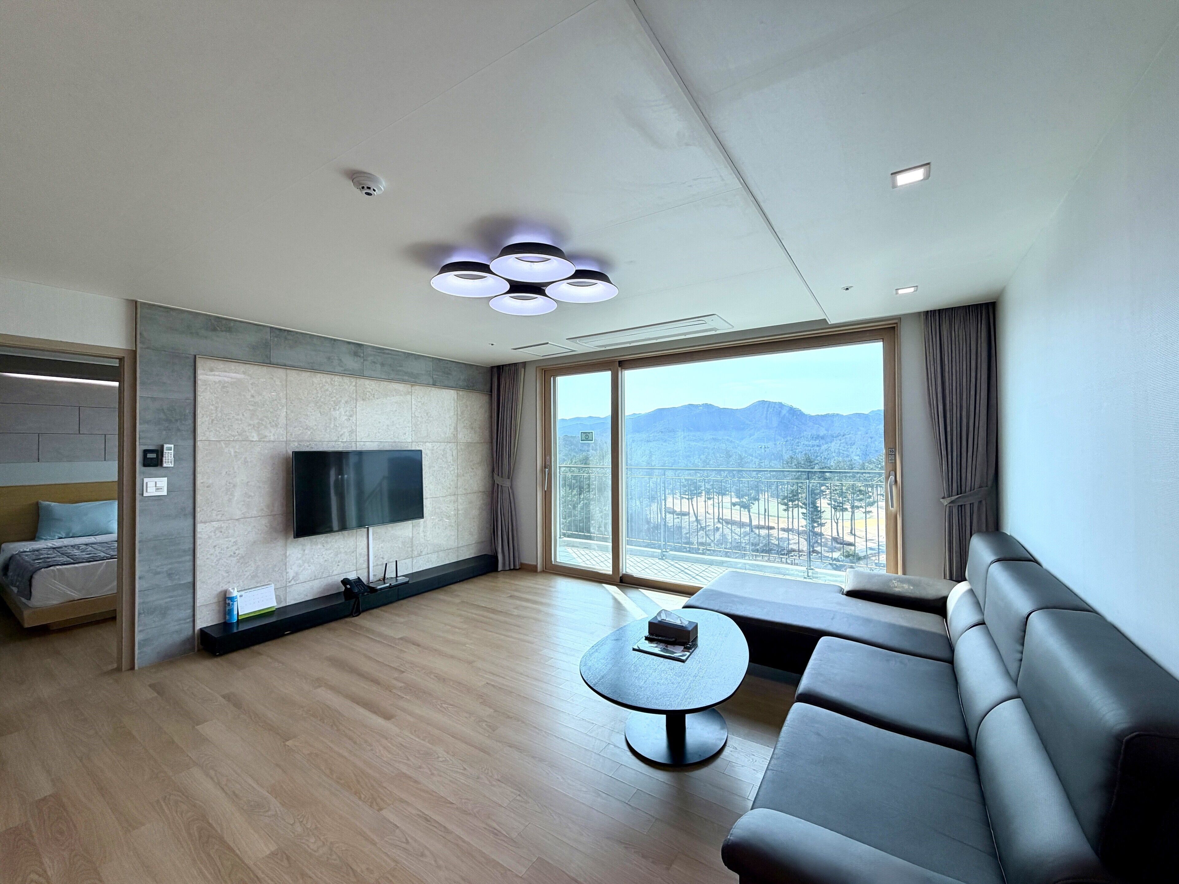 Kondominium, pemandangan lapangan golf (47 Pyeong) | Wi-Fi gratis