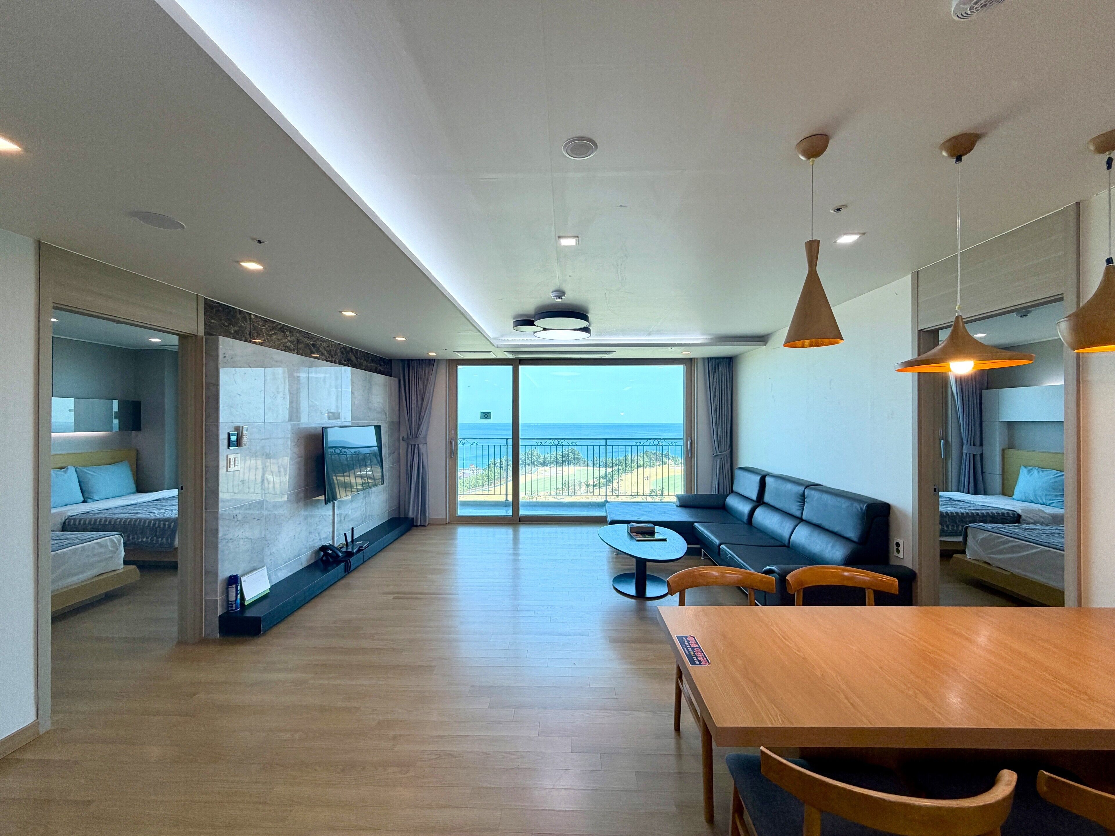 Condo, Ocean View (47 Pyeong) | Free WiFi