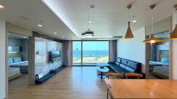Condo, Ocean View (47 Pyeong) | Free WiFi