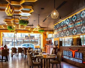 Restaurant - La Casa Fountains Square (Baku)