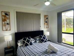 5 bedrooms, desk, iron/ironing board, travel cot