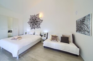 Studio apartment with Sea View | Skrivebord, ekstrasenger (mot et tillegg), wi-fi (inkludert) og sengetøy