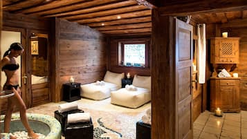 Bain à remous intérieur
